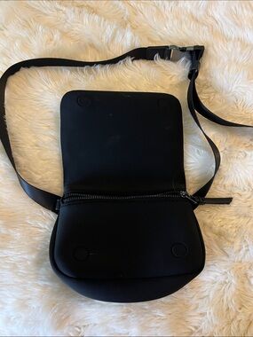 Sleek Black Crossbody Belt Bag